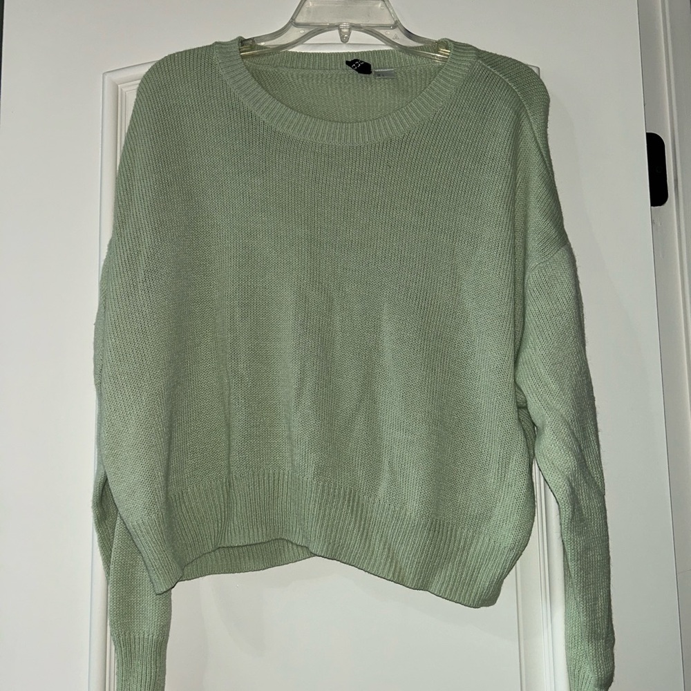 Green L H&M sweater